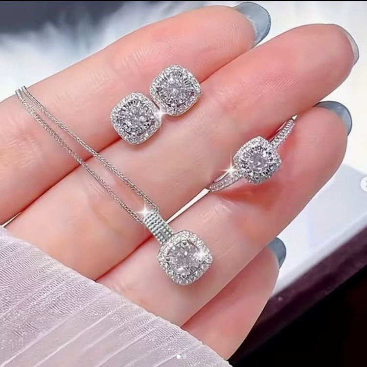 Royal Square Pendant Set - 4Pcs