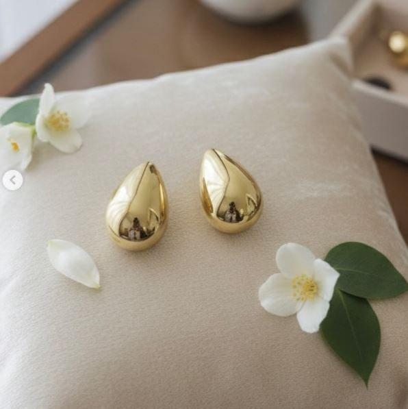 Tear Drop Earring - Golden